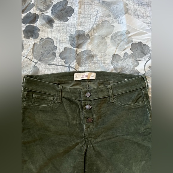 *SOLD* 2 Hollister Corduroy Style Skinnies - Picture 3 of 3